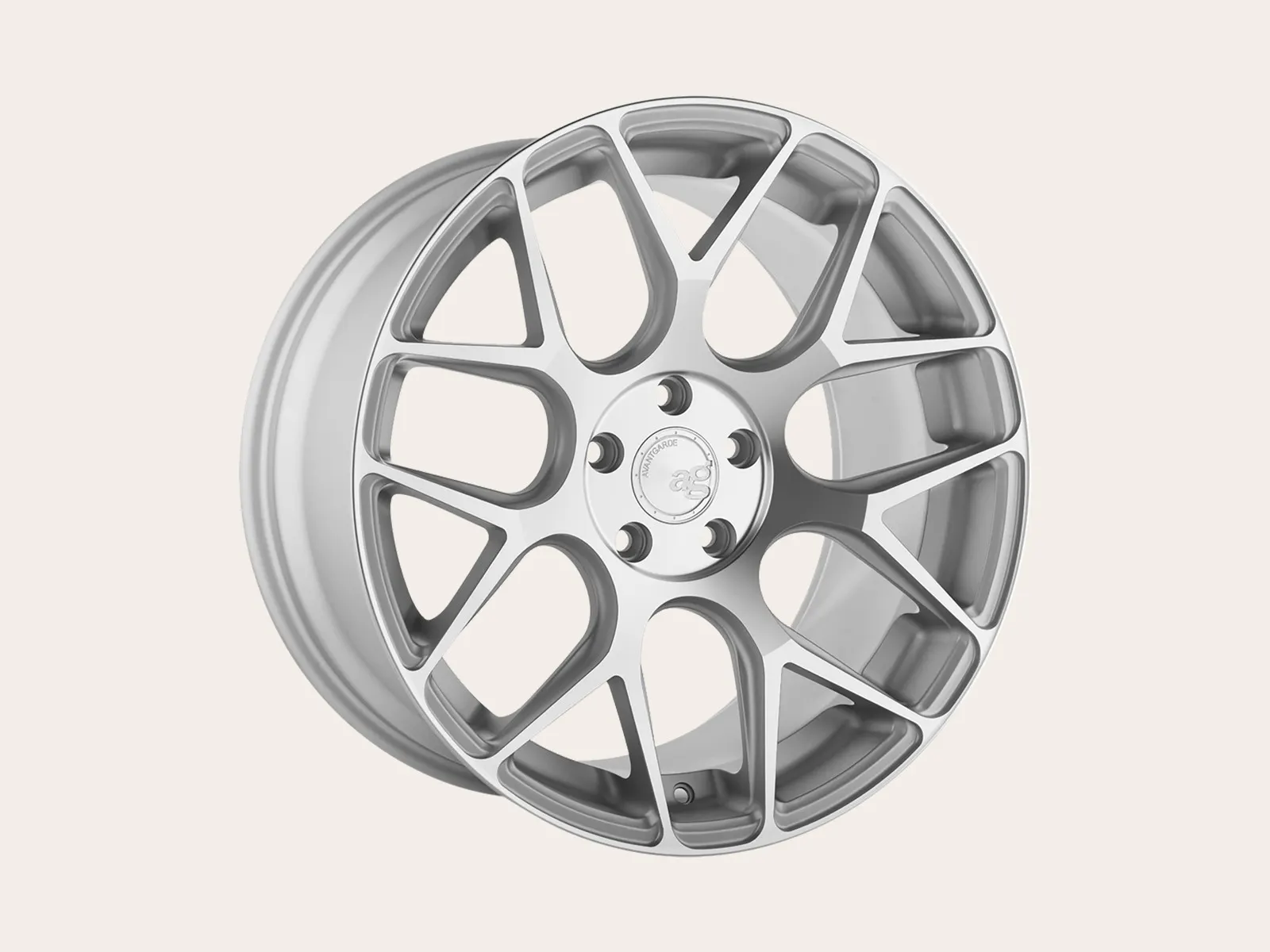 M590, Flow-Formed Monoblock
