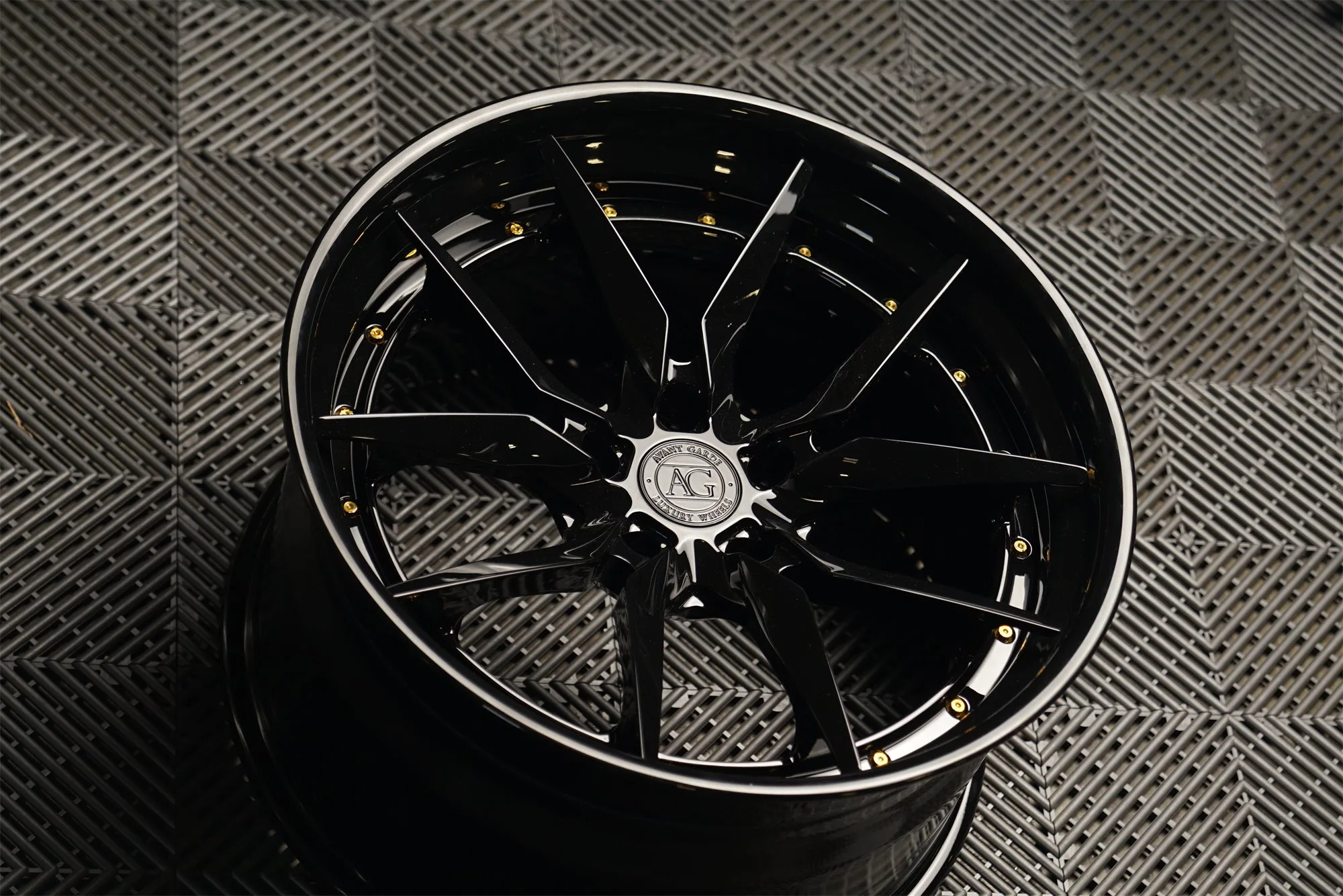 Signature Line AGL13 — Gloss Black