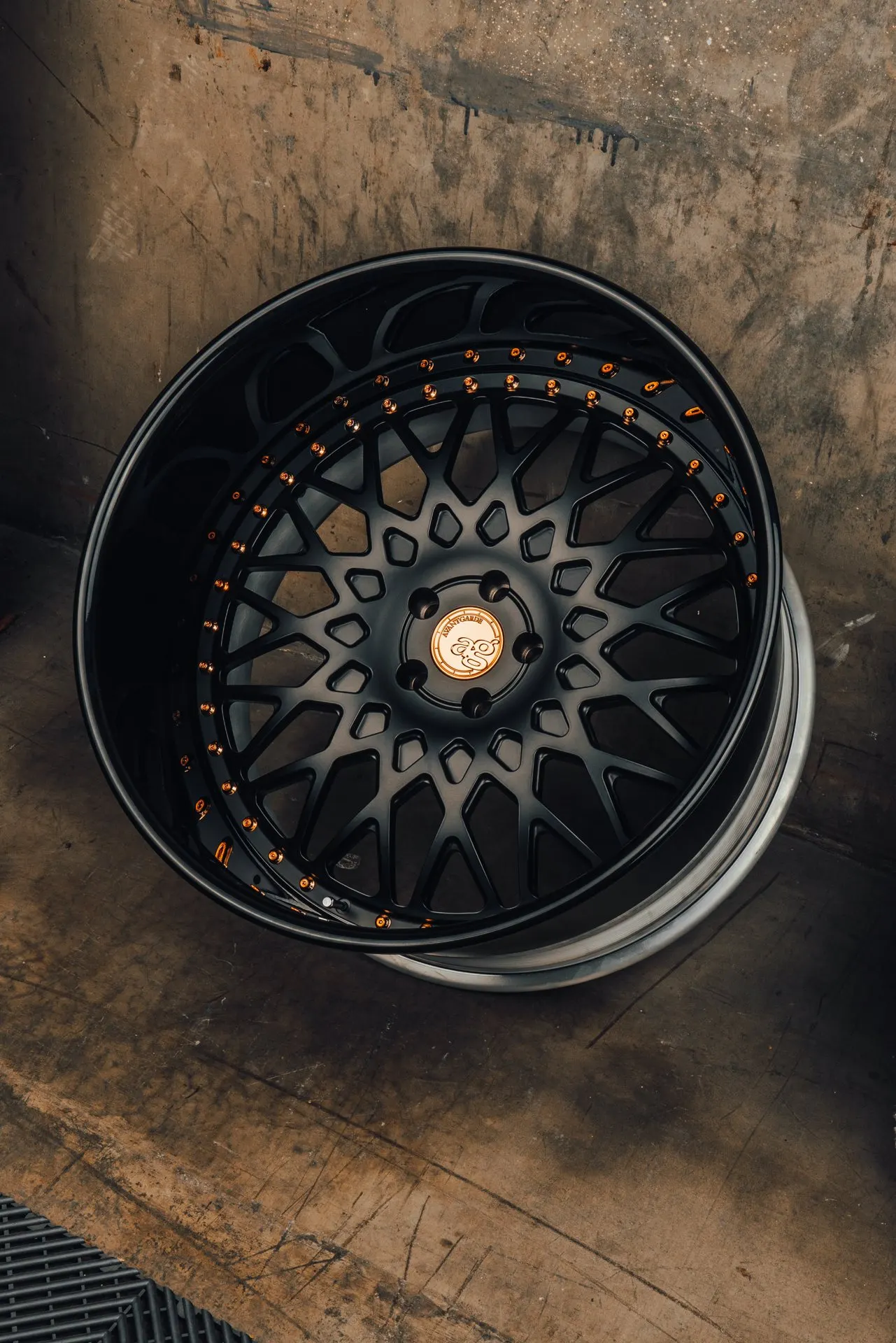 F241 — view 2