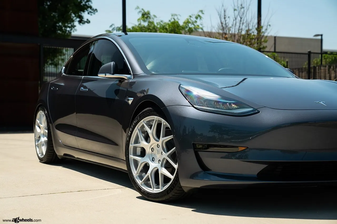Tesla Model 3 × Avant Garde M590, image 4