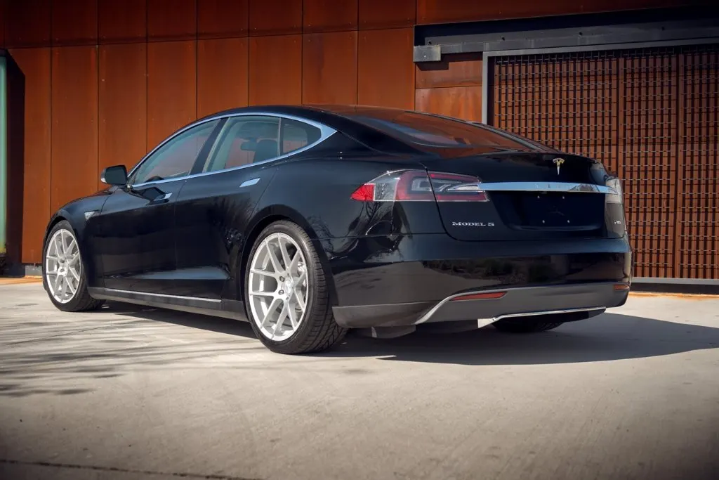Tesla Model S P85 × Avant Garde M510, image 4
