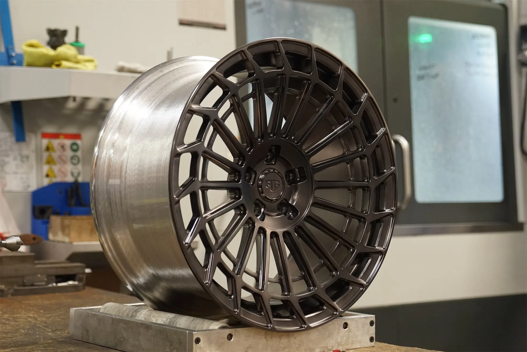 SRX06 — view 3