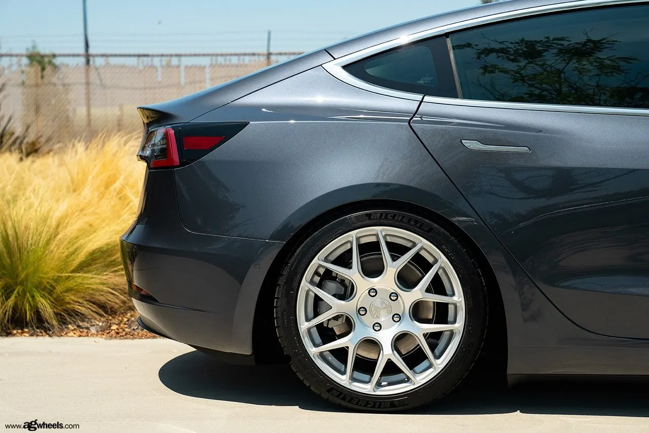 Tesla Model 3 × Avant Garde M590, image 6